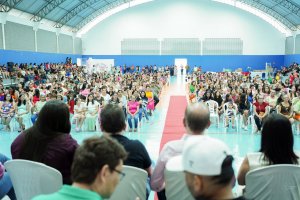 Prefeitura de Araruna realiza Festa das Mães com emoção, homenagens e participação de centenas de mulheres