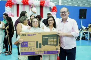 Prefeitura de Araruna realiza Festa das Mães com emoção, homenagens e participação de centenas de mulheres
