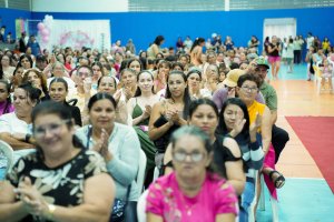 Prefeitura de Araruna realiza Festa das Mães com emoção, homenagens e participação de centenas de mulheres