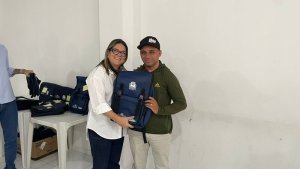 Prefeitura entrega novos kits e reforça valorização dos ACS e ACE