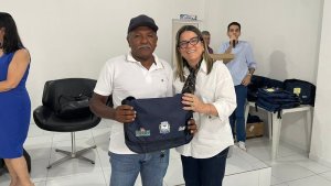 Prefeitura entrega novos kits e reforça valorização dos ACS e ACE