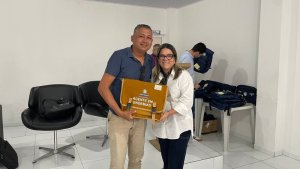 Prefeitura entrega novos kits e reforça valorização dos ACS e ACE
