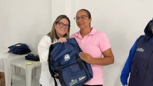 Prefeitura entrega novos kits e reforça valorização dos ACS e ACE
