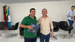 Prefeitura entrega novos kits e reforça valorização dos ACS e ACE