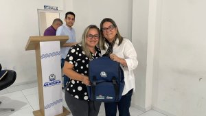 Prefeitura entrega novos kits e reforça valorização dos ACS e ACE
