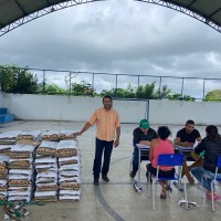 Agricultores são beneficiados com sementes de milho, feijão e sorgo
