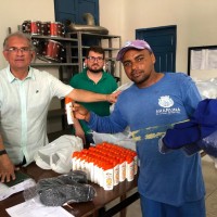 Prefeito Vital Costa entrega novos kits de EPI para os trabalhadores da limpeza urbana