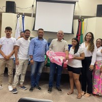 Prefeitura de Araruna entrega kits de enxovais e fortalece proteção social às famílias