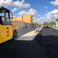 Prefeitura iniciou a pavimentação asfáltica da Avenida Semeão Leal