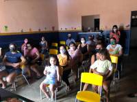 Prefeito Vital Costa se reúne com as mães dos alunos da Creche do Macapá que passará por reforma 