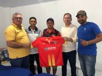 Prefeito Vital Costa realiza entrega de padrões completos para todos os times do Campeonato Municipal de Futsal e Futebol de Campo 2023