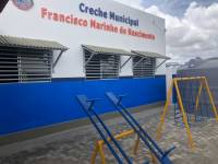 Prefeito Vital Costa entrega creche totalmente reformada na comunidade do Macapá