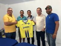 Prefeito Vital Costa realiza entrega de padrões completos para todos os times do Campeonato Municipal de Futsal e Futebol de Campo 2023