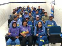 Prefeitura entrega Kits de EPI‘s para Agentes de Limpeza Pública