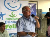 Prefeitura distribui 300 cestas básicas 