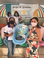 Gestantes atendidas pelo programa Criança Feliz de Araruna recebem kits de enxoval