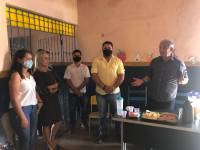 Prefeito Vital Costa se reúne com as mães dos alunos da Creche do Macapá que passará por reforma 