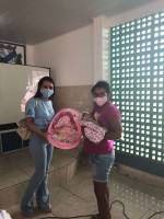 Gestantes atendidas pelo programa Criança Feliz de Araruna recebem kits de enxoval