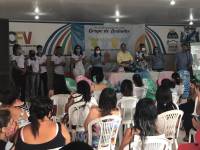 Gestantes atendidas pelo programa Criança Feliz de Araruna recebem kits de enxoval