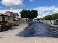 Prefeitura iniciou a pavimentação asfáltica da Avenida Semeão Leal