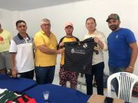 Prefeito Vital Costa realiza entrega de padrões completos para todos os times do Campeonato Municipal de Futsal e Futebol de Campo 2023
