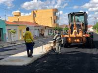 Prefeitura iniciou a pavimentação asfáltica da Avenida Semeão Leal