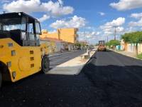 Prefeitura iniciou a pavimentação asfáltica da Avenida Semeão Leal