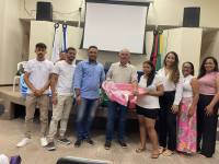 Prefeitura de Araruna entrega kits de enxovais e fortalece proteção social às famílias