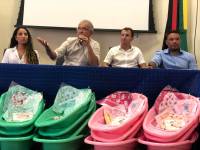 Prefeitura de Araruna entrega kits de enxovais e fortalece proteção social às famílias