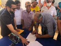 Prefeito Vital Costa entrega mais duas casas de melhorias habitacionais à comunidade Fazenda Nova