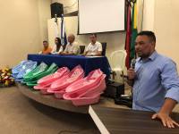 Prefeitura de Araruna entrega kits de enxovais e fortalece proteção social às famílias