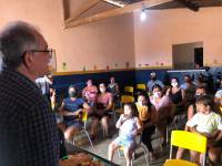 Prefeito Vital Costa se reúne com as mães dos alunos da Creche do Macapá que passará por reforma 