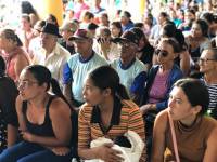 Prefeitura distribui 300 cestas básicas 