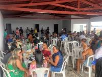 Agentes de limpeza urbana e prefeito Vital Costa se reúnem em confraternização