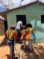 Programa Criança Feliz de Araruna visita famílias e entrega lembranças em homenagem ao dia das crianças