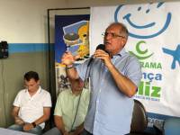 Prefeitura distribui 300 cestas básicas 