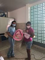 Gestantes atendidas pelo programa Criança Feliz de Araruna recebem kits de enxoval