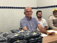 Motoristas da Prefeitura de Araruna recebem novos uniformes