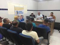 Prefeitura de Araruna entrega novos fardamentos para motoristas de ônibus e máquinas pesadas