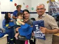 Prefeitura entrega Kits de EPI‘s para Agentes de Limpeza Pública