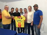 Prefeito Vital Costa realiza entrega de padrões completos para todos os times do Campeonato Municipal de Futsal e Futebol de Campo 2023